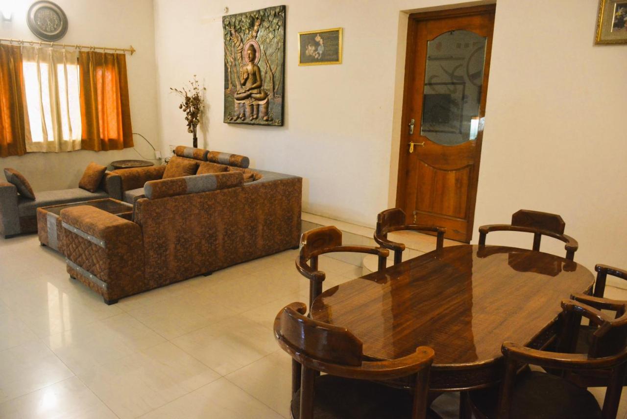 Malaiya Homestay - Grandeur Living Experience Jabalpur Buitenkant foto
