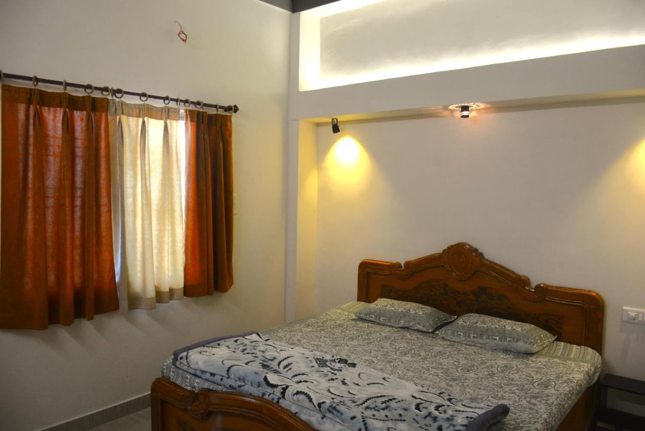 Malaiya Homestay - Grandeur Living Experience Jabalpur Buitenkant foto